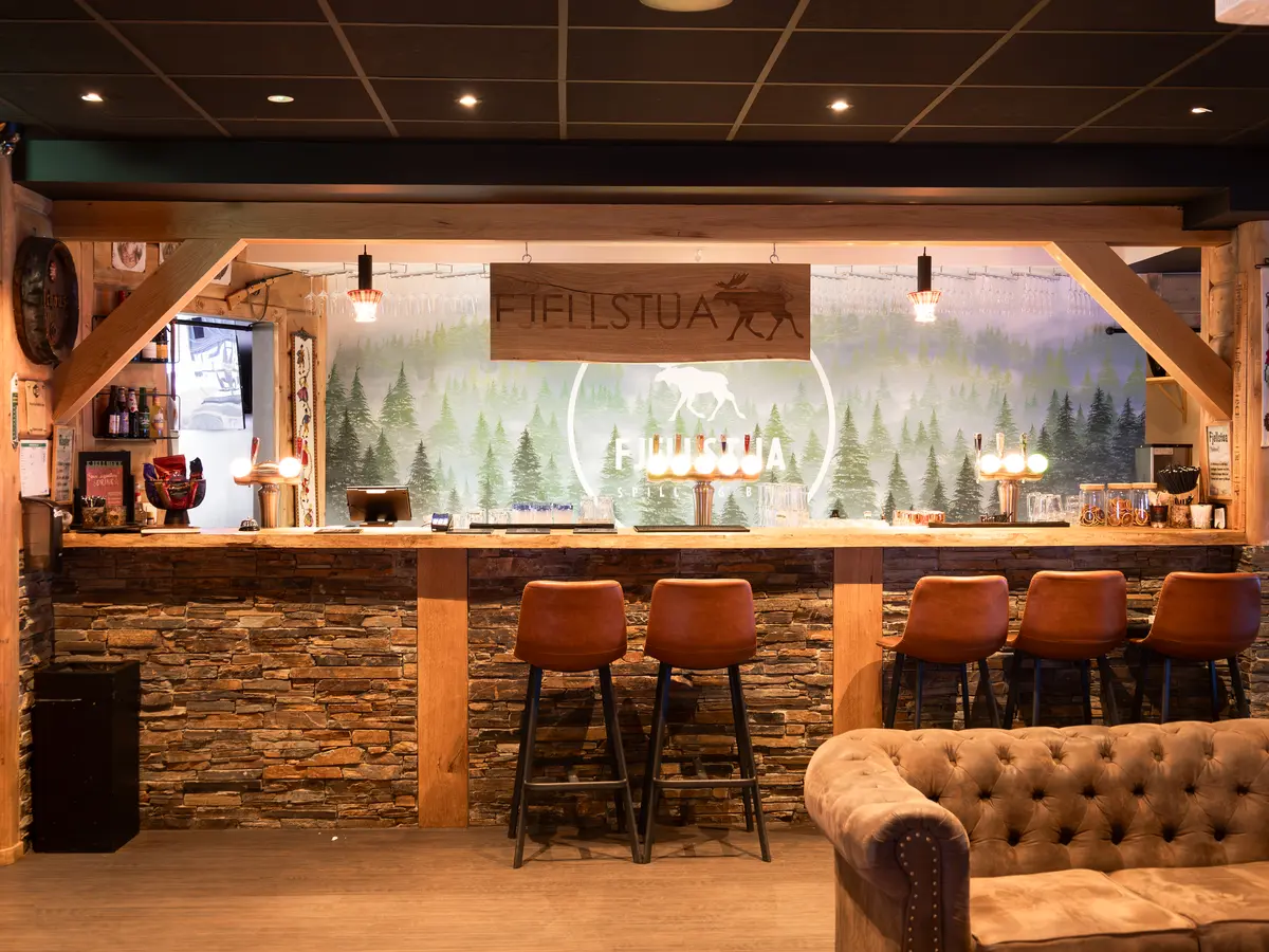 Baren på Fjellstua – laftet hytte i Oslo sentrum